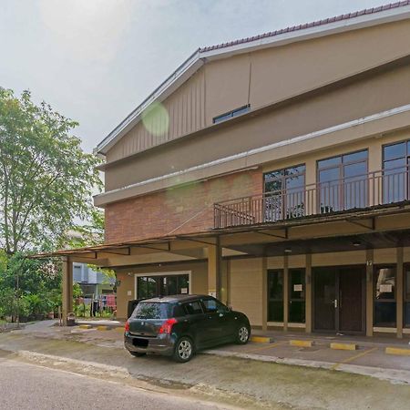 Koolkost Syariah At Taman Simprug Cikarang Hotel Bekasi Kültér fotó