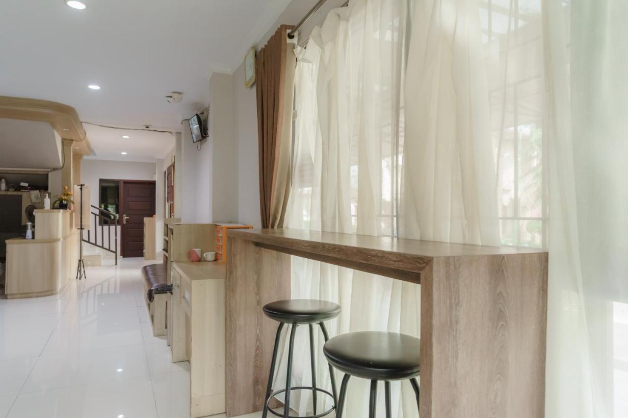 Koolkost Syariah At Taman Simprug Cikarang Hotel Bekasi Kültér fotó