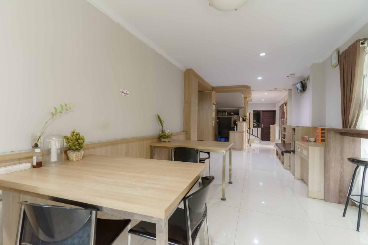 Koolkost Syariah At Taman Simprug Cikarang Hotel Bekasi Kültér fotó
