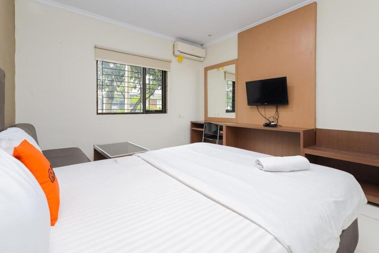 Koolkost Syariah At Taman Simprug Cikarang Hotel Bekasi Kültér fotó